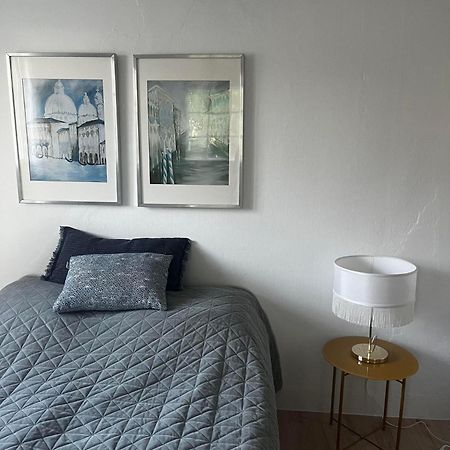 Rosenlund Gods - Kaelder B&B Sakskøbing エクステリア 写真